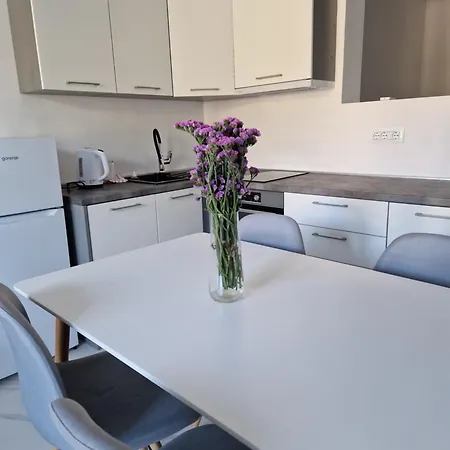 Bauer - Omis- Nemira Apartamento *