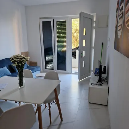 Bauer - Omis- Nemira, Free Parking Appartamento