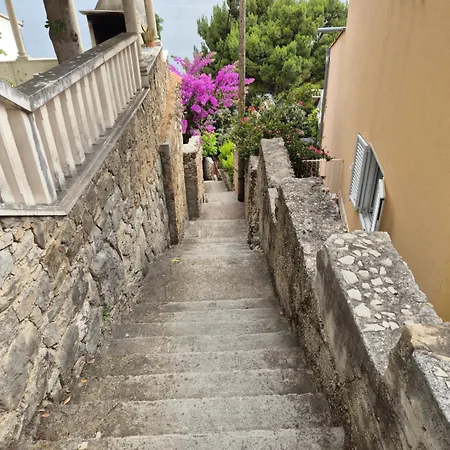 Bauer - Omis- Nemira, Free Parking Апартаменты Омиш