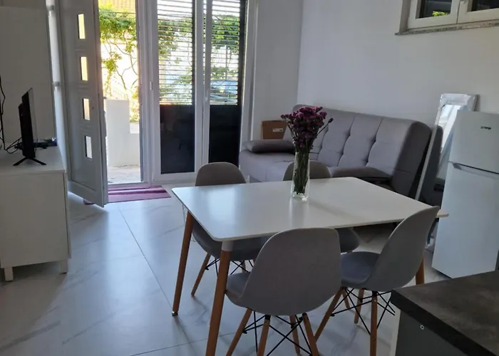 Bauer - Omis- Nemira, Free Parking شقة *