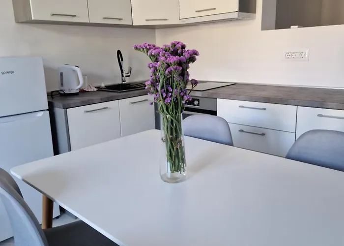 Bauer - Omis- Nemira, Free Parking شقة *