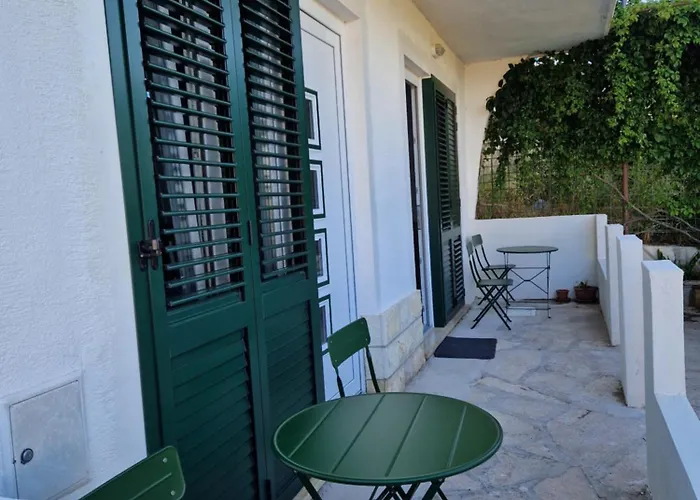 Bauer - Omis- Nemira, Free Parking شقة أوميس