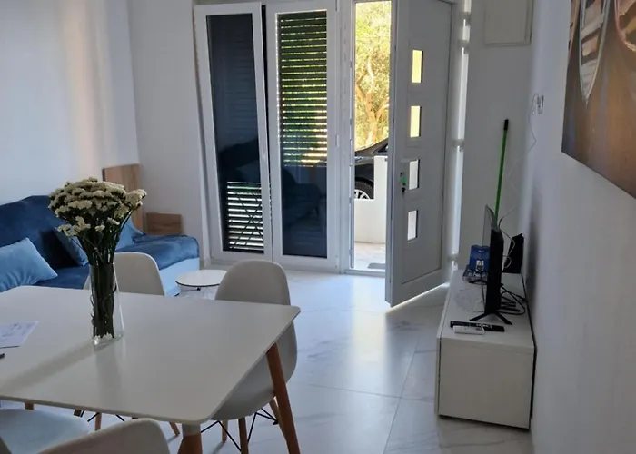 Bauer - Omis- Nemira, Free Parking شقة