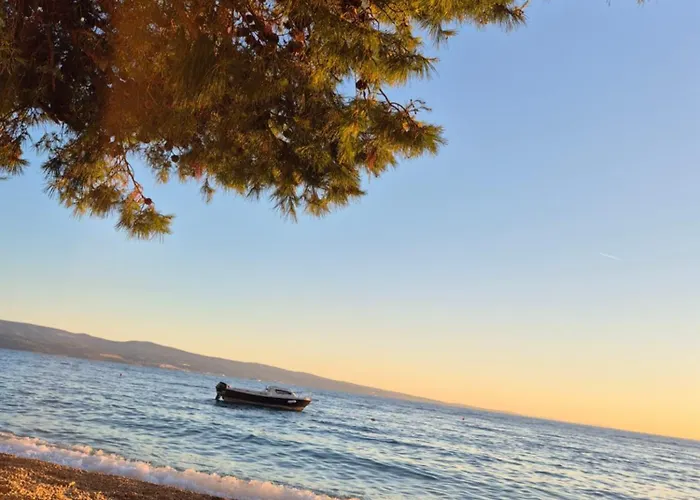 Bauer - Omis- Nemira, Free Parking شقة أوميس